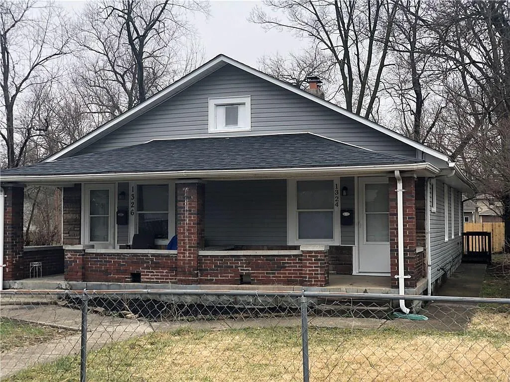 1324 Congress Ave photo 1