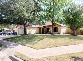 500 Morning Dove Dr, Hutto, TX 78634