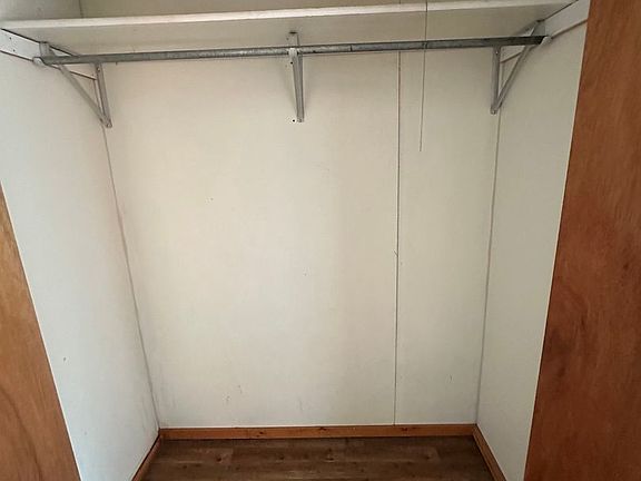 5th image of 202 N Lincoln St #3