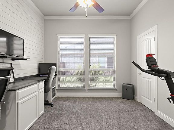 4th image of 1915 Doves Landing Ln