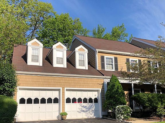 2nd image of 15 Essex Dr