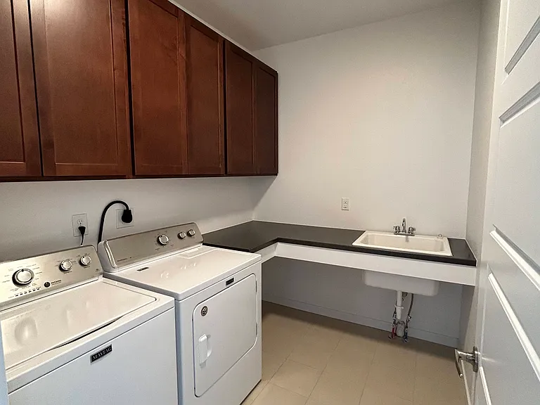 17147 W 11th Ave — Photo 2