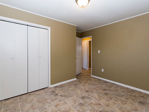 5th image of 57 Rockland Dr
