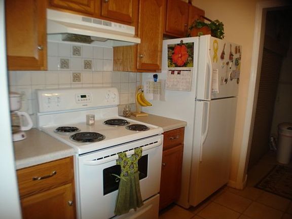 4th image of 22238 Augusta Ave