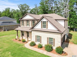 190 Summit Lakes Dr, Athens, AL 35613