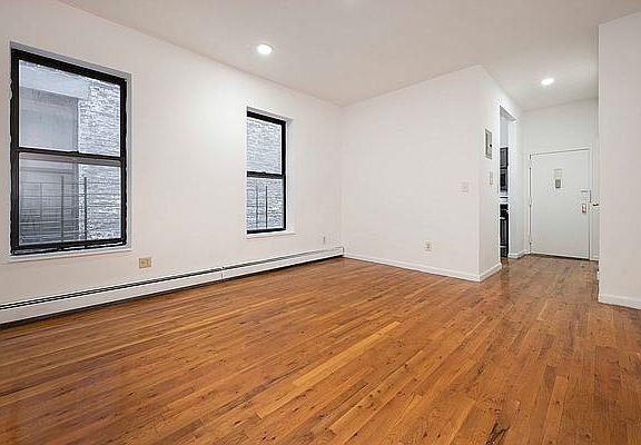 3rd image of 966-968 Saint Nicholas Ave #4BB
