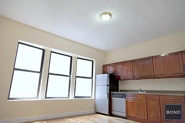 Rented by Bond New York