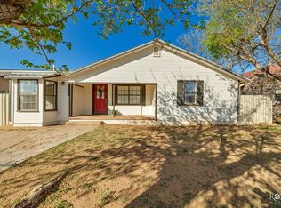 802 N 11th St, Ballinger, TX 76821