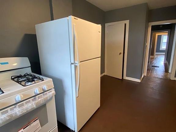 2nd image of 378 North St #1
