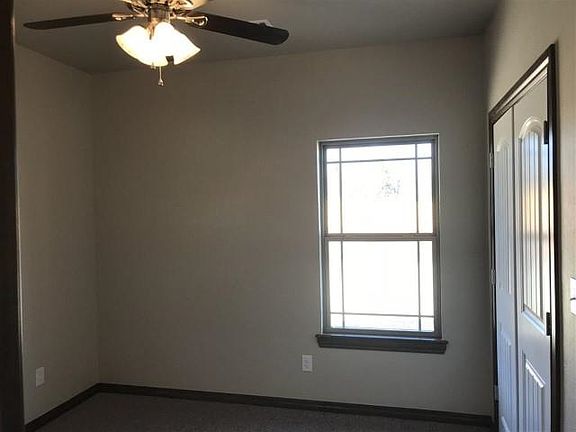 2nd image of 8644 NE Wolf Rd