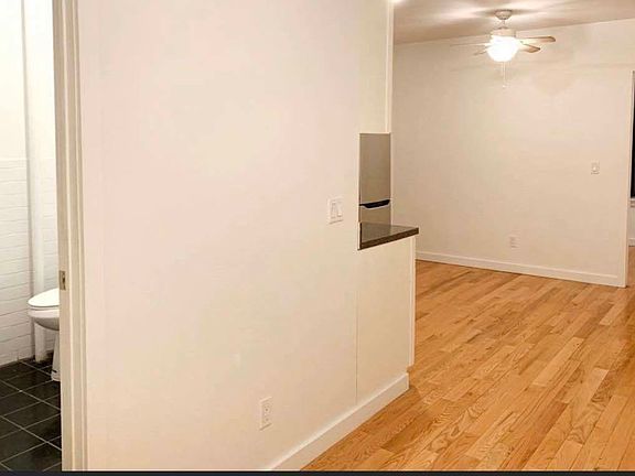 4th image of 43 Clinton St Frnt 2