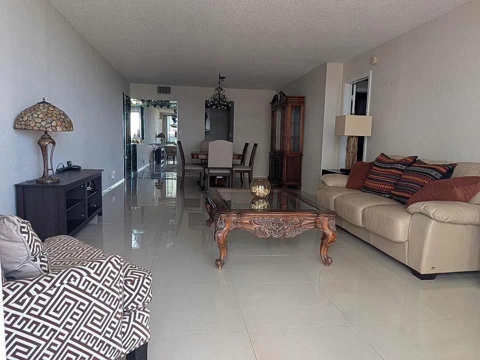 1370 S Ocean Blvd #1403