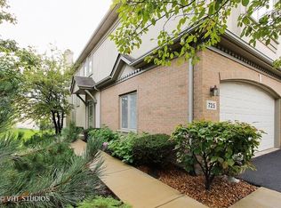 725 N Maple Ave, Palatine, IL 60067
