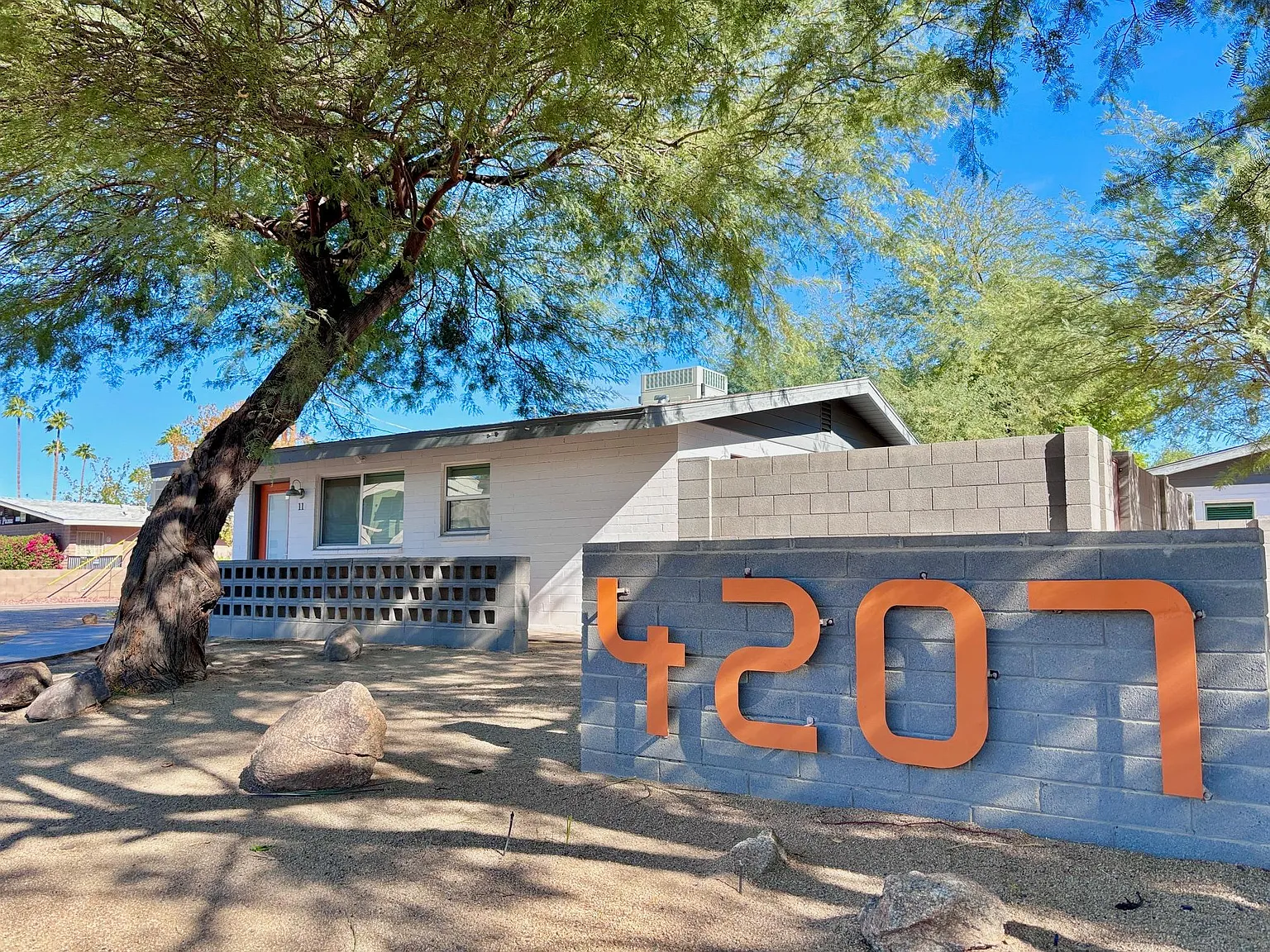 Studio, 250 sqft, $895 — Photo 4