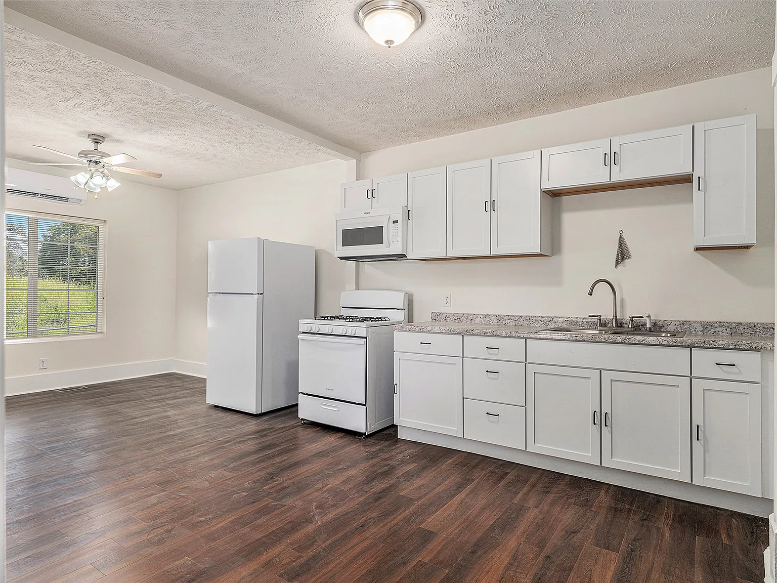 1 bed, 583 sqft, $995 — Photo 3