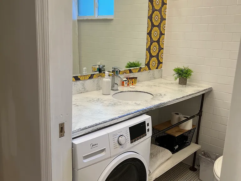 3277 N Whitney Ave — Photo 15
