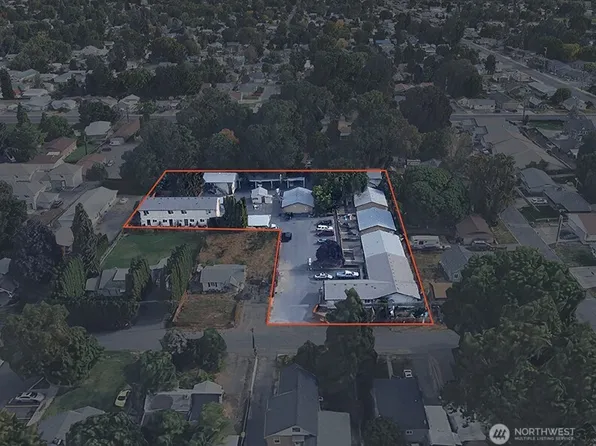 1403 S 18th Avenue, Yakima, WA 98902