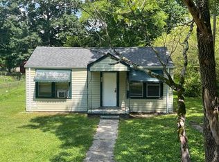 303 Glenn St, La Fayette, GA 30728