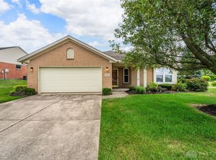 1294 Rosalind Dr, Miamisburg, OH 45342