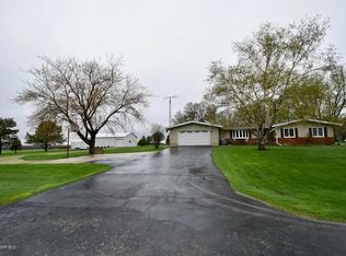 306 Willow St SW, Sargeant, MN 55973