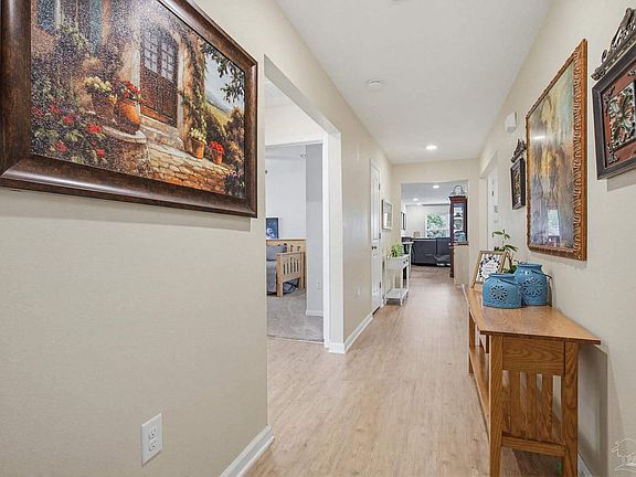 4th image of 5768 Blackhorse Cir