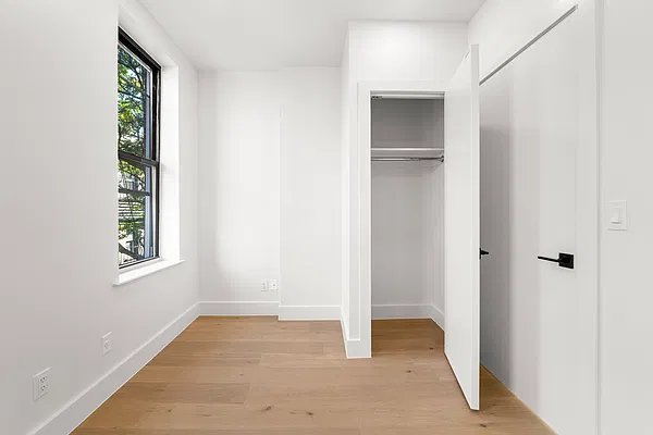 Bedroom, photo 3