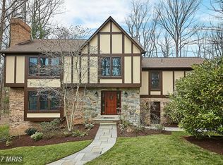 1712 Besley Rd, Vienna, VA 22182