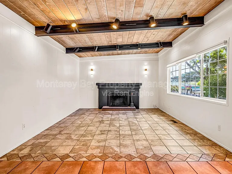 3057 Otto Dr — Photo 10