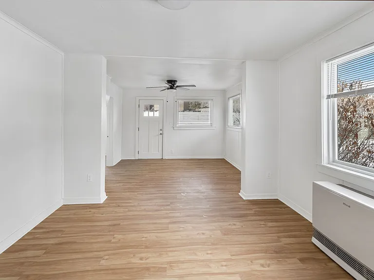 118 E Platinum St — Photo 8