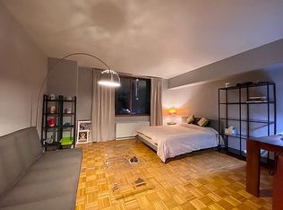 350 W 50th St APT 2X, New York, NY