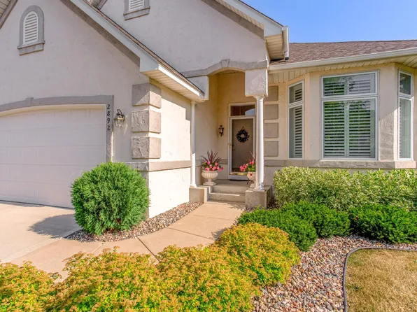 2892 Wilds Ln NW, Prior Lake, MN 55372