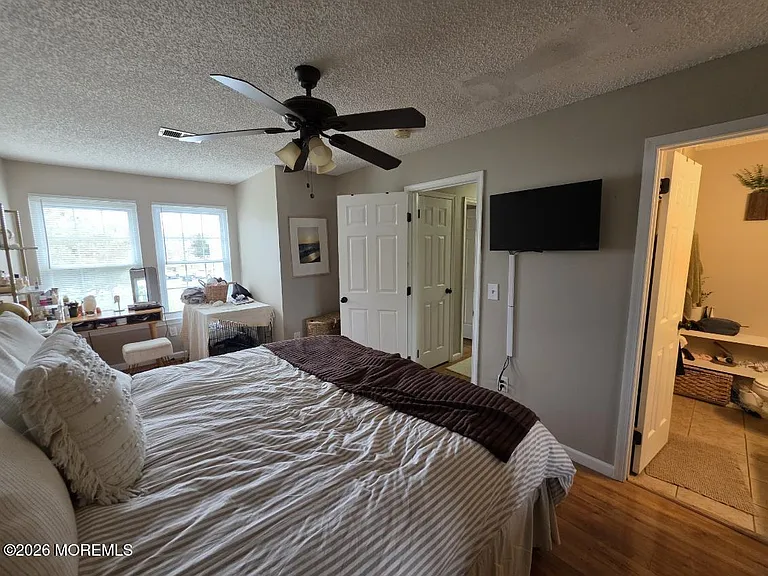 104 Des Moines Ct — Photo 11