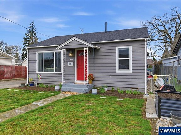 2nd image of 2355 Hyde St SE