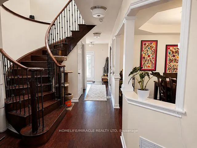 54 McCourt Dr — Photo 6