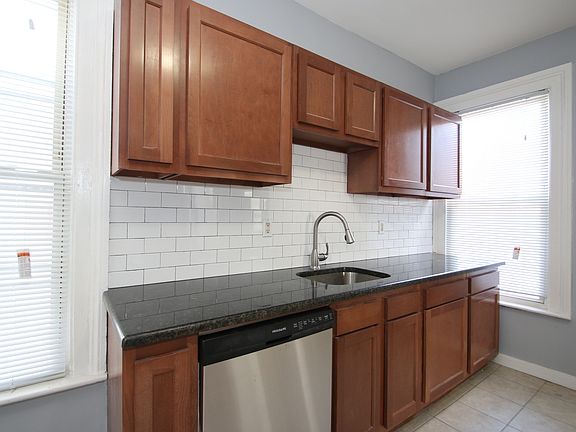 5th image of 273 Lloyd St Floor 1