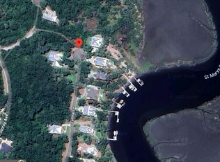 100 Tattnal Ln, Saint Marys, GA 31558