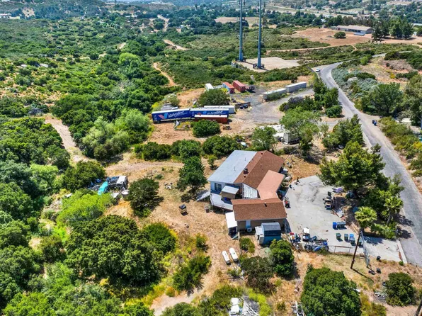 1604 Star Valley Rd, Alpine, CA 91901