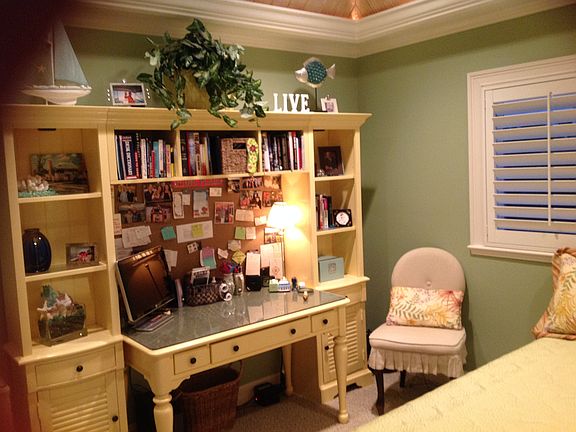 Second bedroom