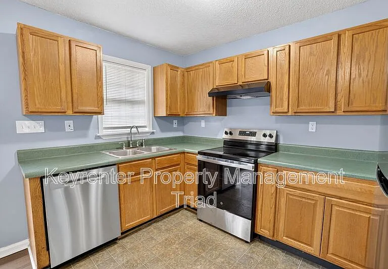1608 McPherson St — Photo 11