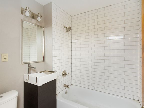 4th image of 607 E 40th St #552859