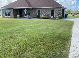 1315 W Dave Dugas Rd, Sulphur, LA 70665