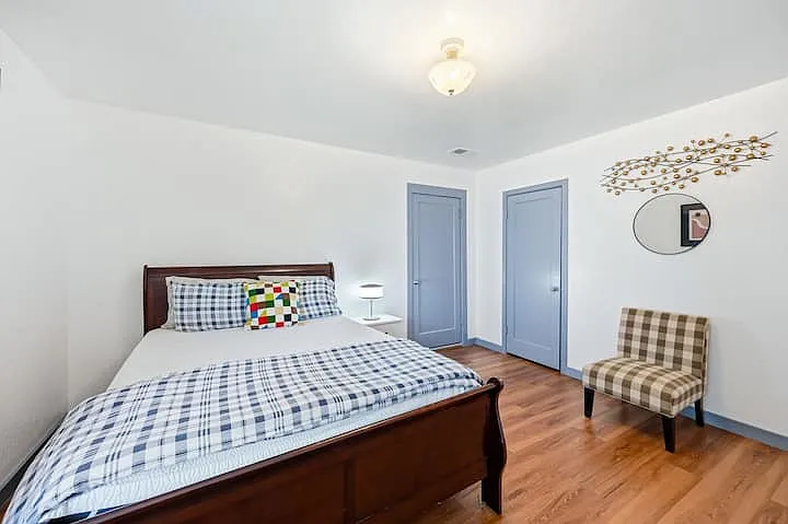2290 Acacia Dr — Photo 4