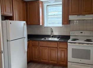 85 Trapelo Rd APT 37, Waltham, MA 02452