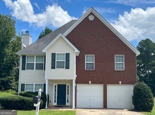 303 Millstone Dr, Hampton, GA 30228