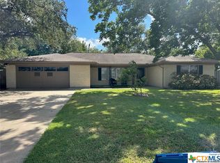 1008 N Nueces St, Port Lavaca, TX 77979