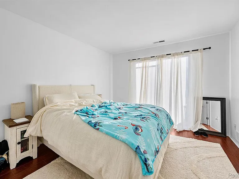 22161 Indian Creek Dr — Photo 10
