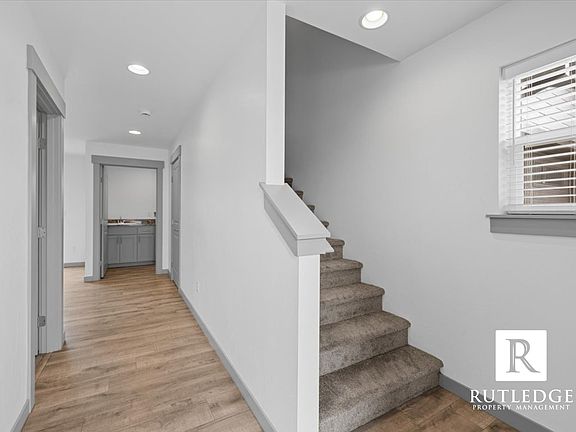 4th image of 345 Beechwood Way
