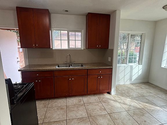 3rd image of 645 S Locust St #645