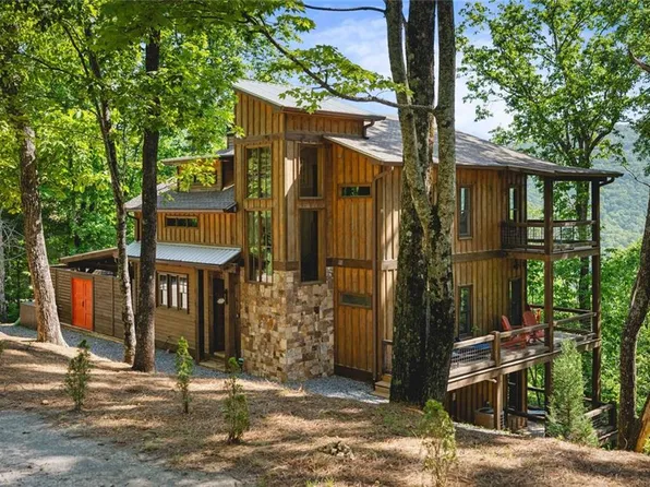 114 Amy Creek Cir, Ellijay, GA 30540