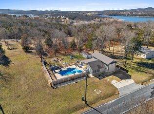 435 Schodack Rd, Lampe, MO 65681